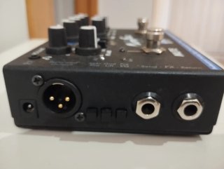 EBS Microbass II - Preamp/DI para Bajo
