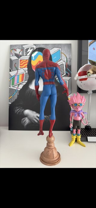 Estatua Spider-Man Diamond Select Gallery