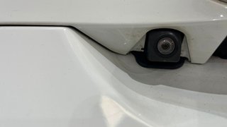 TOYOTA Auris 1.8 140 Hybrid (10.660€+iva).