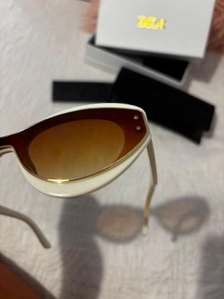 Gafas de sol Christian Dior blancas y doradas