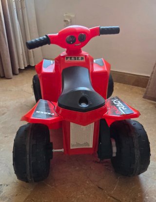 Quad eléctrico Feber Racy 6V Rojo