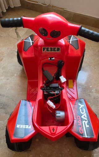Quad eléctrico Feber Racy 6V Rojo
