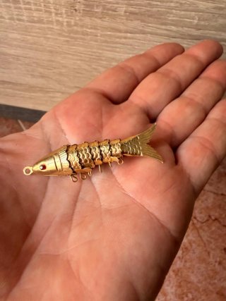 Colgante antiguo pez dorado