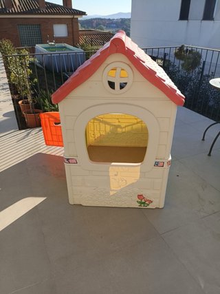 Casita infantil de plástico