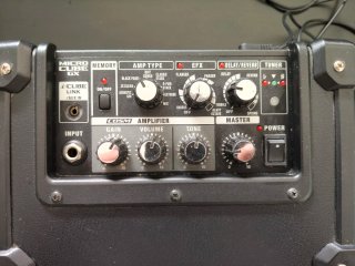 Roland Micro Cube GX Amplificador Guitarra
