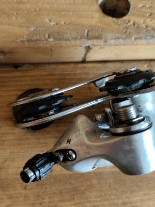 Desviador trasero Shimano RX100 8v SIS