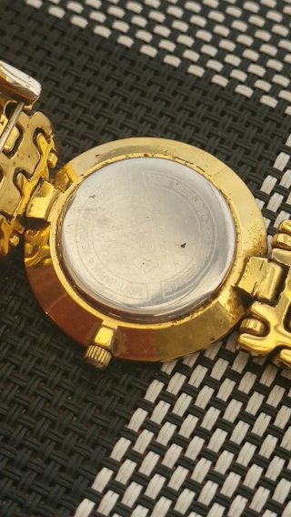 Reloj Yema Paris de pulsera dorado