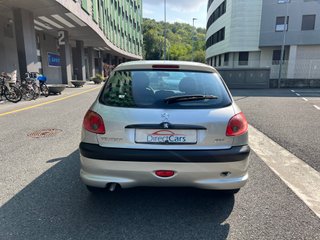 Peugeot 206 2006 1.4 gasolina 75 Cv pegatina C
