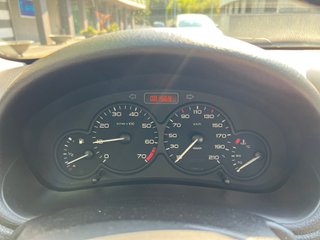 Peugeot 206 2006 1.4 gasolina 75 Cv pegatina C