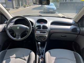 Peugeot 206 2006 1.4 gasolina 75 Cv pegatina C
