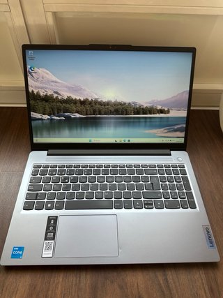 Portátil Lenovo IdeaPad Slim 3
