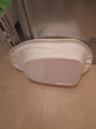 Bañera de bebé blanca.74 cm de largo.