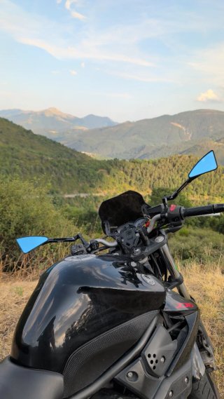 Yamaha XJ6 Naked Negra