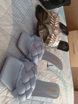 Zapatos/Zuecos Azules y Plateados