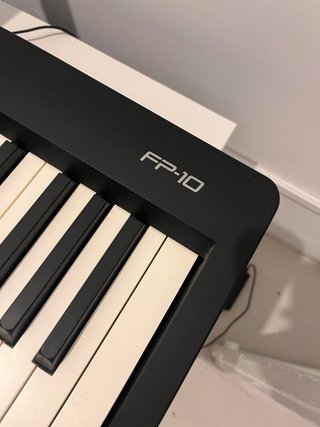 Roland FP-10 Piano Digital