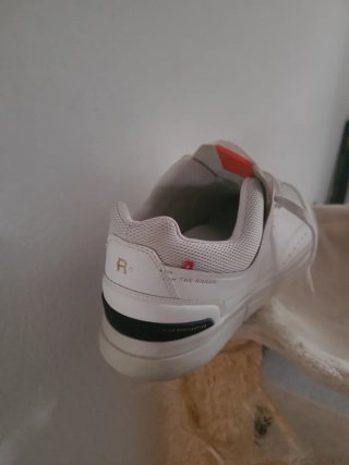 Zapatos On Running The Roger Blancos Precio 220€