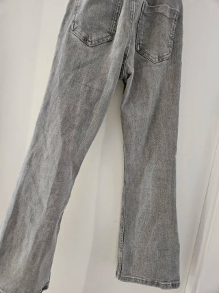 Pantalón vaquero niña T.10 Mango gris