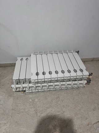 Radiador de agua blanco  aluminio