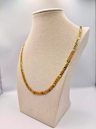 Cadena eslabón elegante vintage 18K 20,32gr 60cm