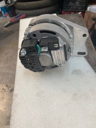 Alternador Seat 600 adaptable intercambio de polea