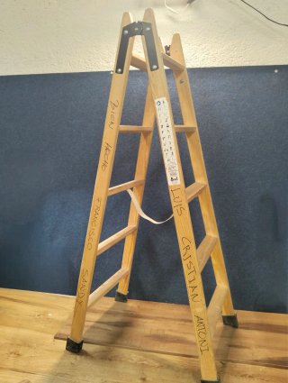 Escalera madera SVELT S7 5 peldaños