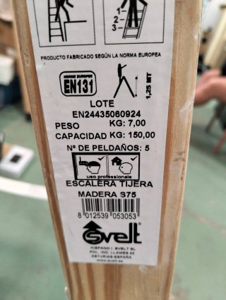 Escalera madera SVELT S7 5 peldaños