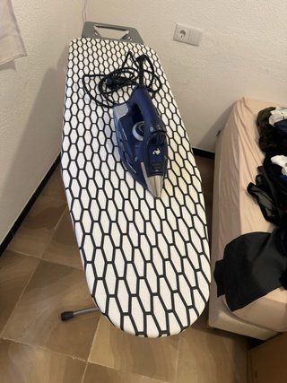 Tabla de planchar y plancha Rowenta