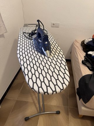 Tabla de planchar y plancha Rowenta