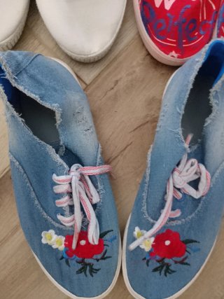 Lote 3 zapatillas tipo merceditas