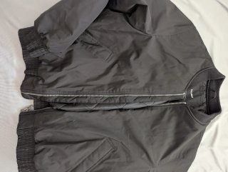 Chaqueta bomber Pull&Bear negra hombre