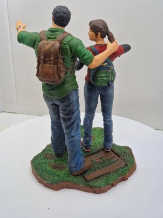 Diorama The Last of Us 1/12 Joel e Ellie