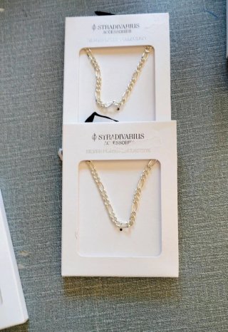 Bisutería Stradivarius nueva
