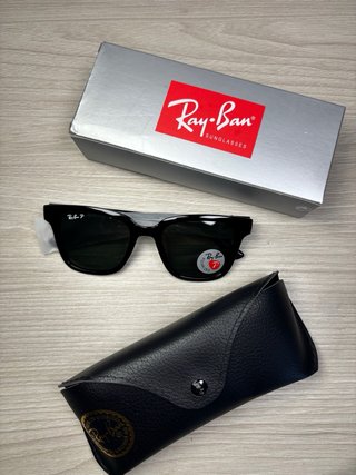 Gafas de sol  negras