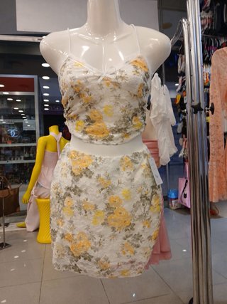 VESTIDO. VAQUERO ;DE VUELO  IDEAL.  PA VACACIONES