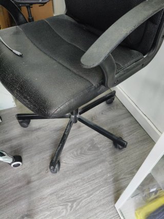 2 Sillas de Oficina Negras