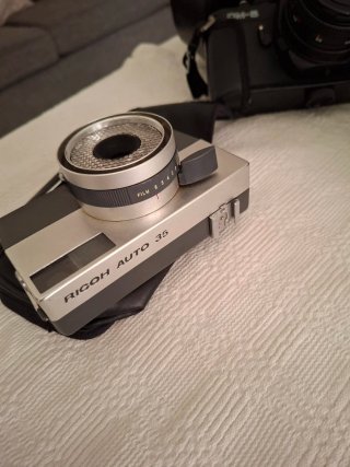 3 Fotocamere Vintage Olympus