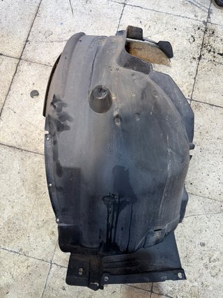 Pase de rueda delantero BMW E90 Izq