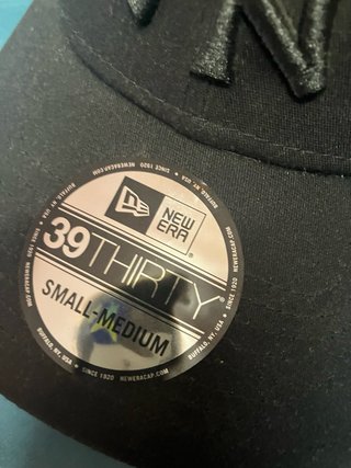 Gorra New Era NY Negra 39THIRTY