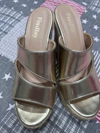 Sandalias cuña Findlay doradas
