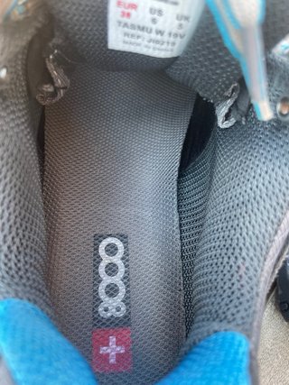 Botas de montaña +8000 grises