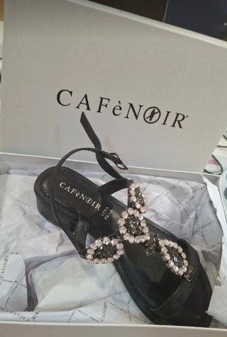 Sandalias Cafè Noir con pedrería