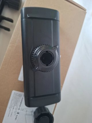 Soporte ajustable negro para teléfonos
