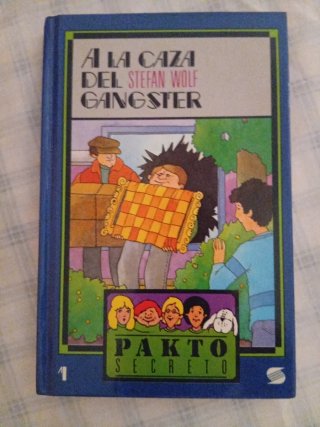 LOTE 7 Libros lectura juvenil y comic.