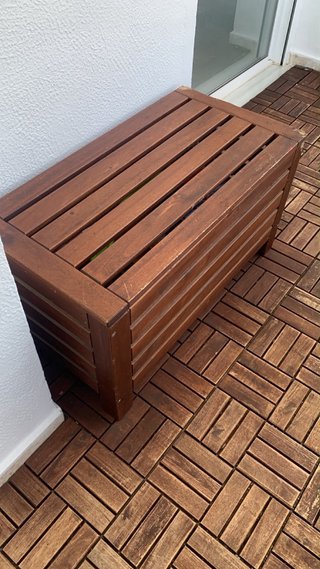 Baúl y respaldo madera Ikea