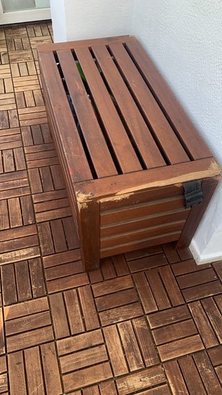 Baúl y respaldo madera Ikea