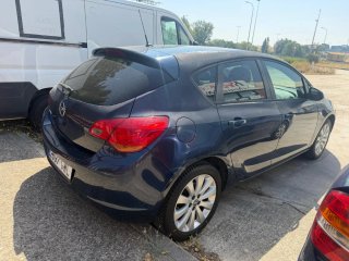 Opel Astra 2010