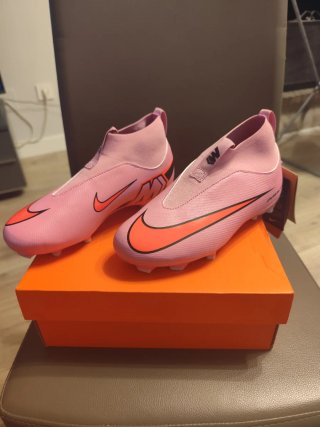 Botas fútbol Nike niña rosa Talla 35.5