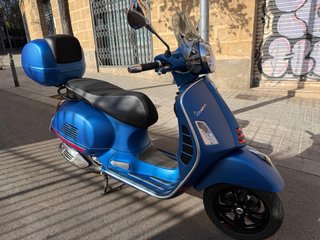 Vespa GTS 300 SuperSport Azul
