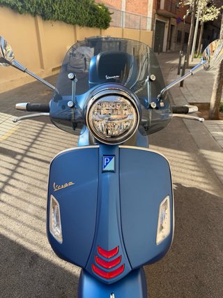 Vespa GTS 300 SuperSport Azul