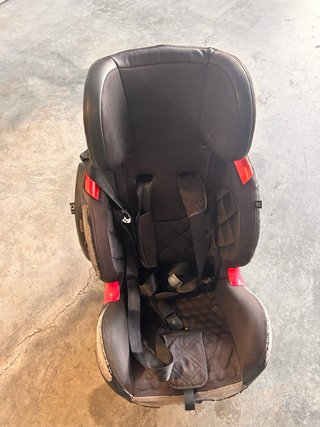 Silla de coche infantil negra